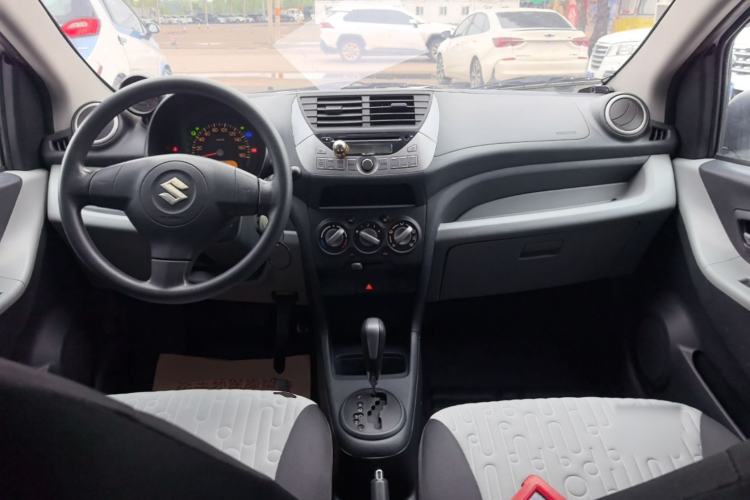 Used Suzuki Alto 2016 1.0L Automatic Deluxe Xuan Dong Edition Center Console