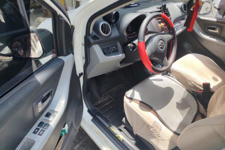 Used Suzuki Alto 2016 1.0L Automatic Deluxe Xuan Dong Edition Driver Seat