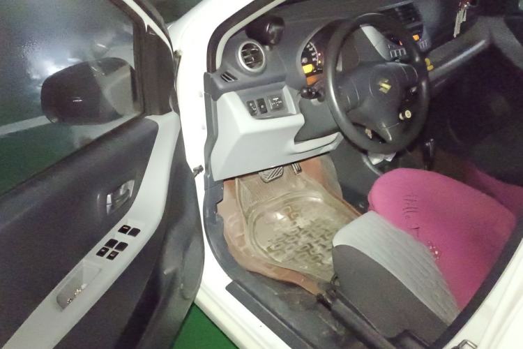 Used Suzuki Alto 2016 1.0L Automatic Deluxe Xuan Dong Edition Driver Seat