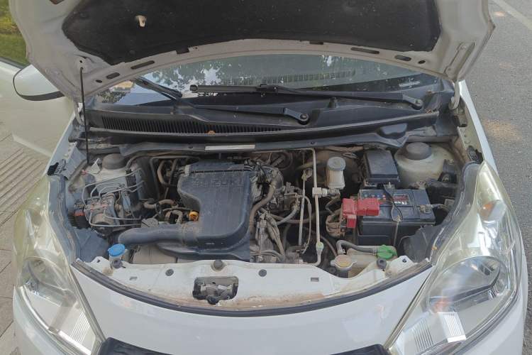 Used Suzuki Alto 2016 1.0L Automatic Deluxe Xuan Dong Edition Engine Bay
