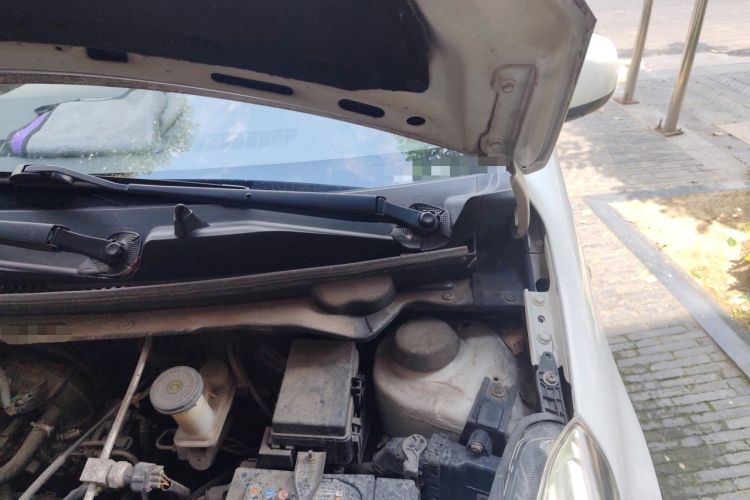 Used Suzuki Alto 2016 1.0L Automatic Deluxe Xuan Dong Edition Engine Bay Left