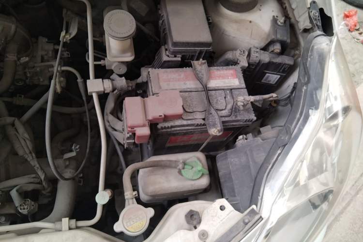 Used Suzuki Alto 2016 1.0L Automatic Deluxe Xuan Dong Edition Engine Bay Left