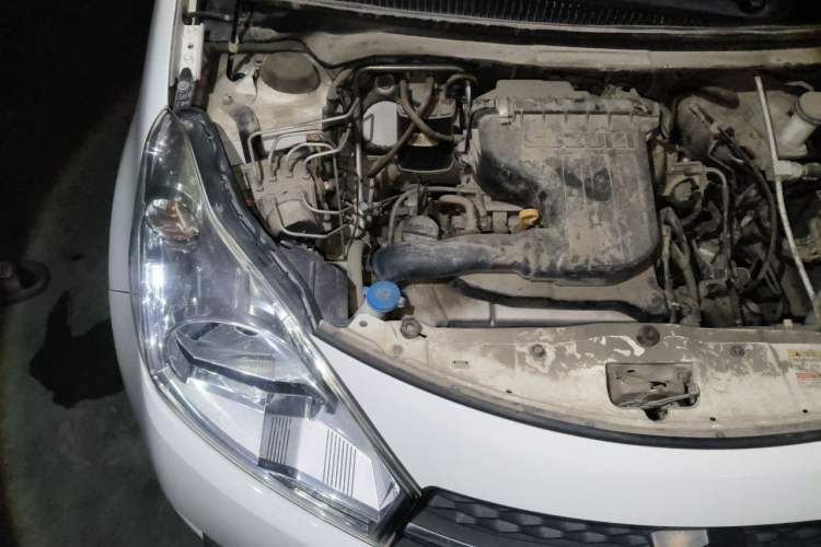 Used Suzuki Alto 2016 1.0L Manual Luxury Xuan Dong Edition Engine Bay Right