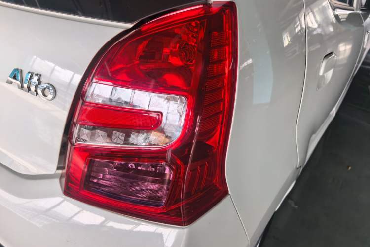 Used Suzuki Alto 2016 1.0L Automatic Deluxe Xuan Dong Edition Exterior 6