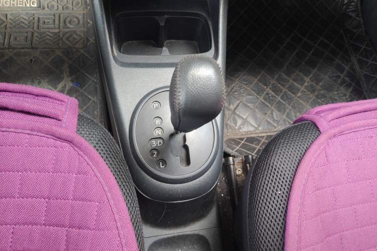 Used Suzuki Alto 2016 1.0L Automatic Deluxe Xuan Dong Edition Gear Lever
