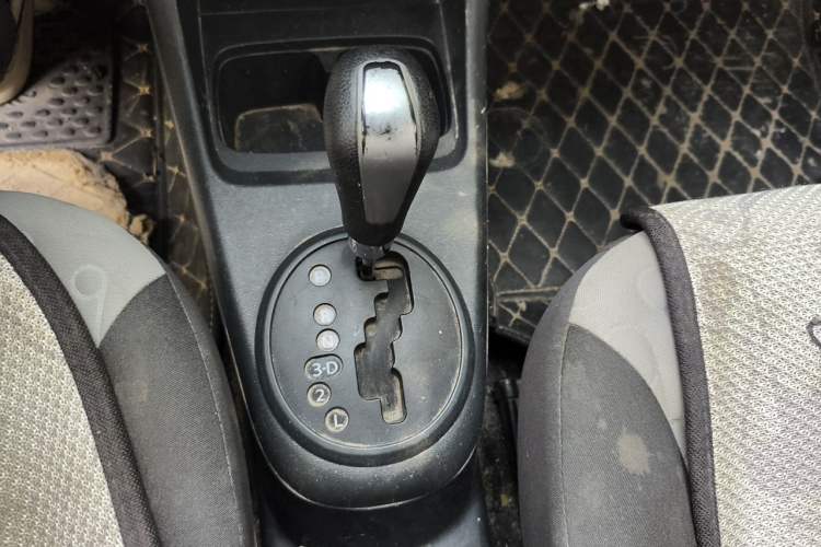 Used Suzuki Alto 2016 1.0L Automatic Deluxe Xuan Dong Edition Gear Lever