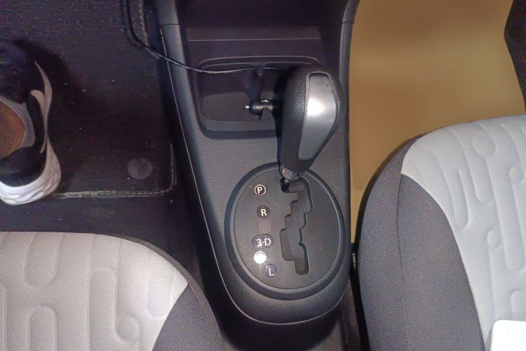 Used Suzuki Alto 2016 1.0L Automatic Deluxe Xuan Dong Edition Gear Lever