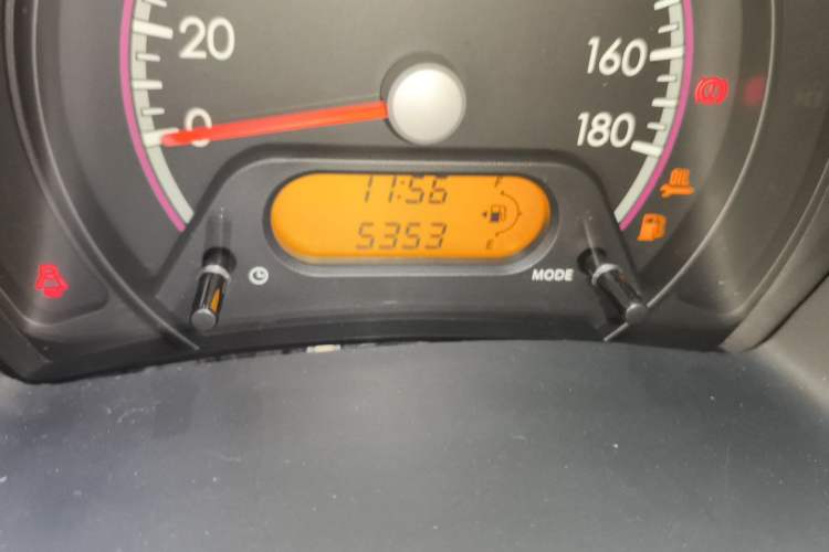 Used Suzuki Alto 2016 1.0L Manual Luxury Xuan Dong Edition Odometer Close Up