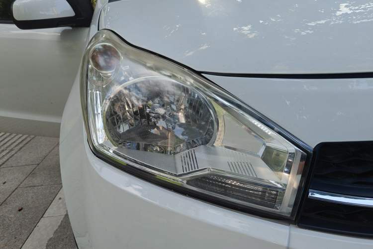 Used Suzuki Alto 2016 1.0L Automatic Deluxe Xuan Dong Edition Right Front Headlight