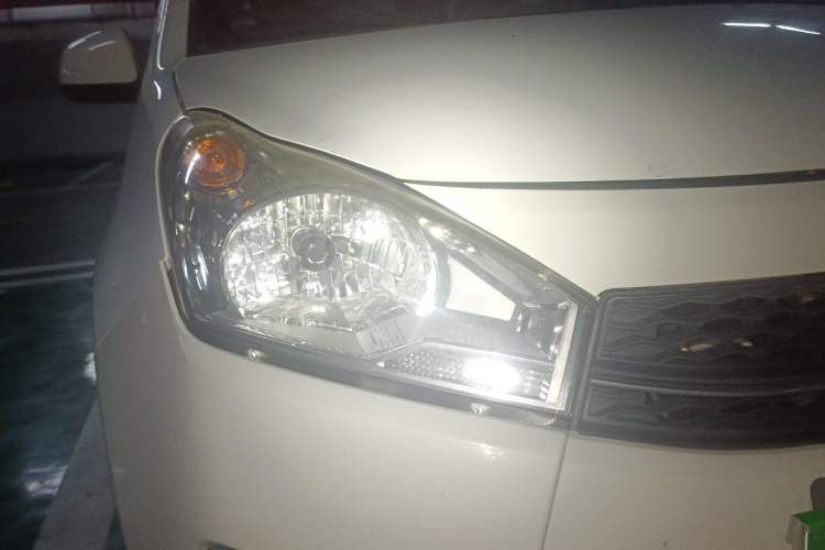 Used Suzuki Alto 2016 1.0L Automatic Deluxe Xuan Dong Edition Right Front Headlight