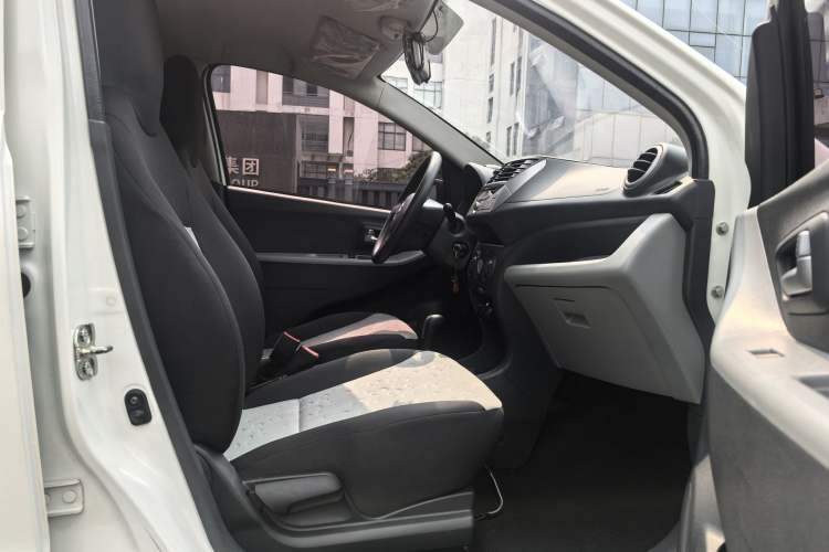 Used Suzuki Alto 2016 1.0L Automatic Deluxe Xuan Dong Edition Right Front Seat
