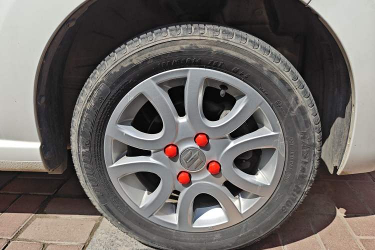 Used Suzuki Alto 2016 1.0L Automatic Deluxe Xuan Dong Edition Right Front Wheel Hub