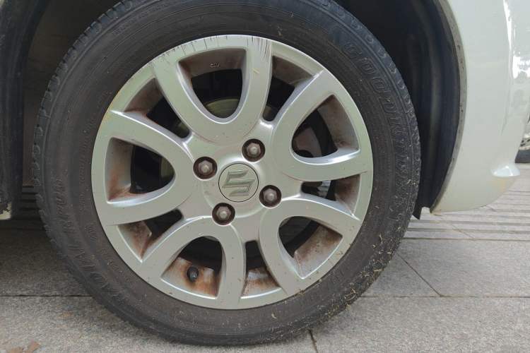 Used Suzuki Alto 2016 1.0L Automatic Deluxe Xuan Dong Edition Right Front Wheel Hub