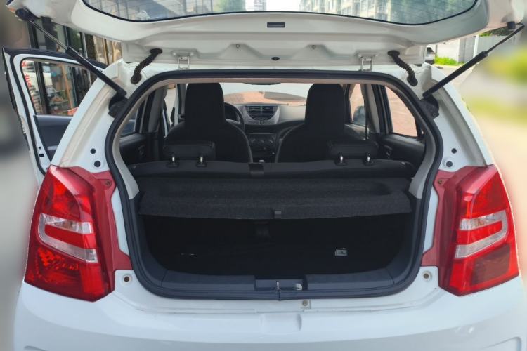 Used Suzuki Alto 2016 1.0L Manual Luxury Xuan Dong Edition Trunk