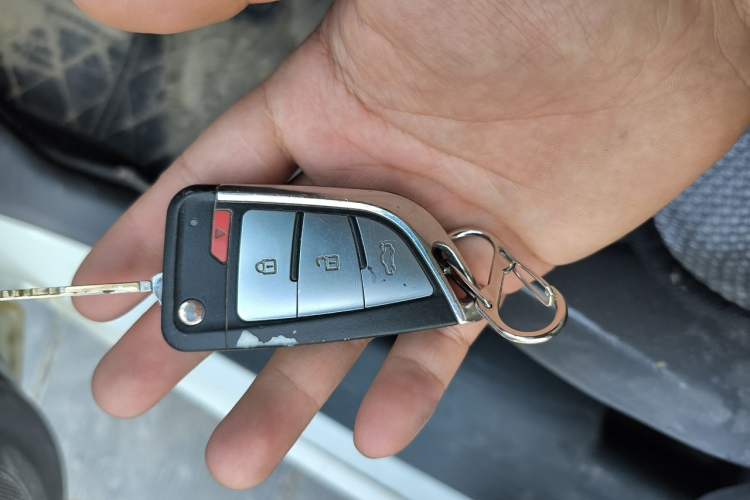 Used Suzuki Alto 2016 1.0L Automatic Deluxe Xuan Dong Edition Vehicle Key