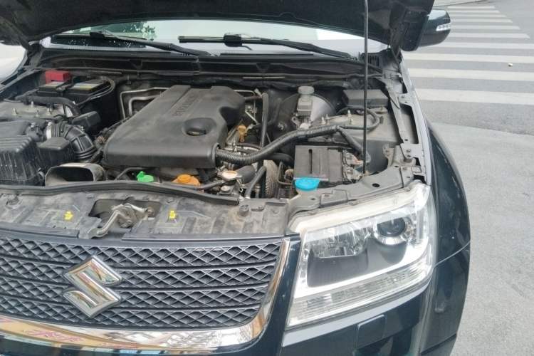 Used Suzuki Grand Vitara 2008 2.4 AT JLX-EL 5-Door Version Engine Bay Left