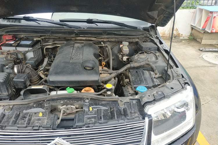 Used Suzuki Grand Vitara 2008 2.4 MT JLX-EL 5-Door Version Engine Bay Left