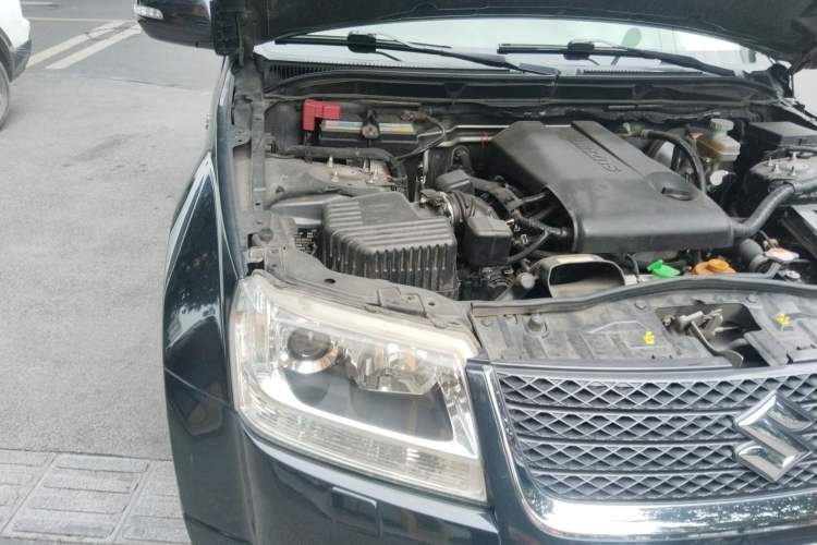 Used Suzuki Grand Vitara 2008 2.4 AT JLX-EL 5-Door Version Engine Bay Right