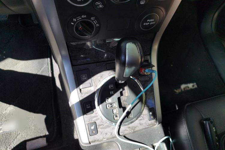 Used Suzuki Grand Vitara 2008 2.4 AT JX-EH 3-Door Version Gear Lever
