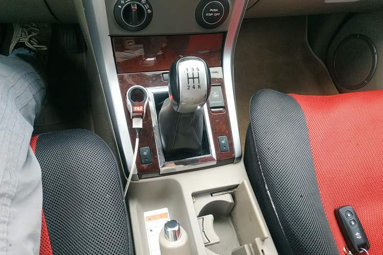 Used Suzuki Grand Vitara 2008 2.4 MT JLX-EL 5-Door Version Gear Lever