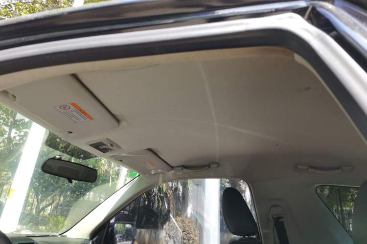 Used Suzuki Grand Vitara 2008 2.4 AT JX-EH 3-Door Version Headliner