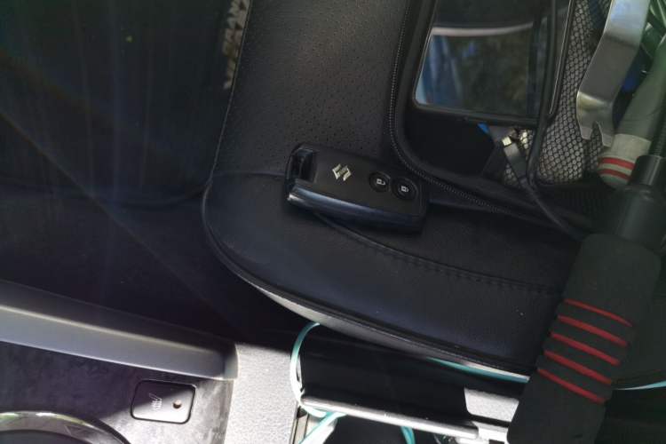 Used Suzuki Grand Vitara 2008 2.4 AT JX-EH 3-Door Version Interior 1