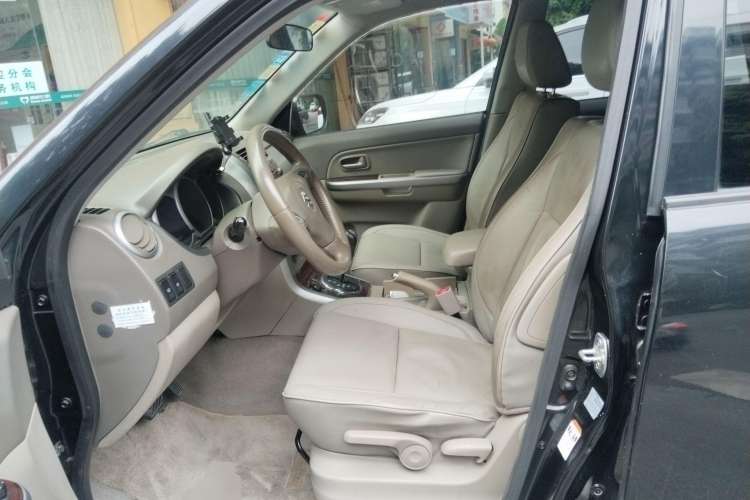 Used Suzuki Grand Vitara 2008 2.4 AT JLX-EL 5-Door Version Left Front Seat