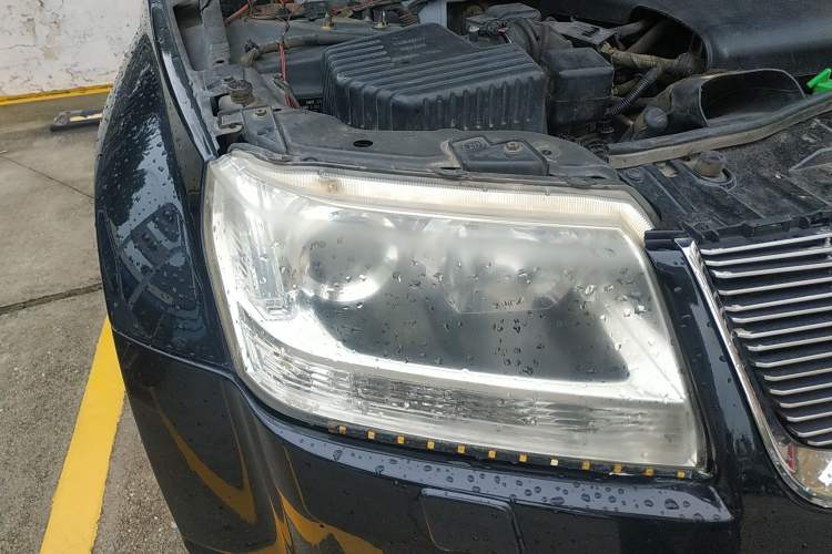 Used Suzuki Grand Vitara 2008 2.4 MT JLX-EL 5-Door Version Right Front Headlight