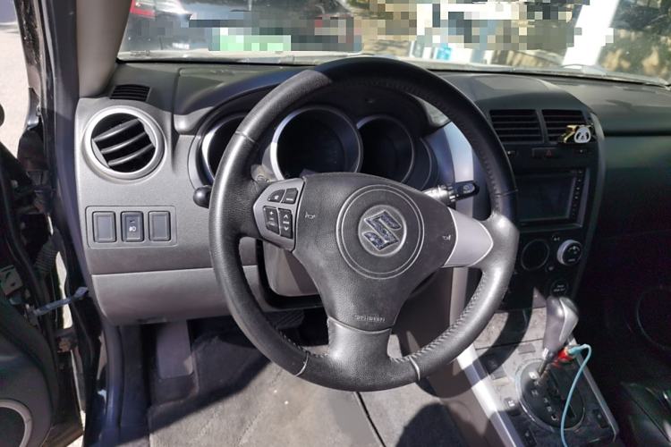 Used Suzuki Grand Vitara 2008 2.4 AT JX-EH 3-Door Version Steering Wheel