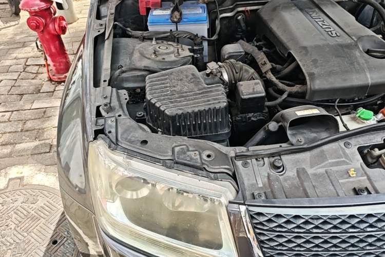 Used Suzuki Grand Vitara 2008 2.4 AT JLX-EL 5-Door Version Engine Bay Right