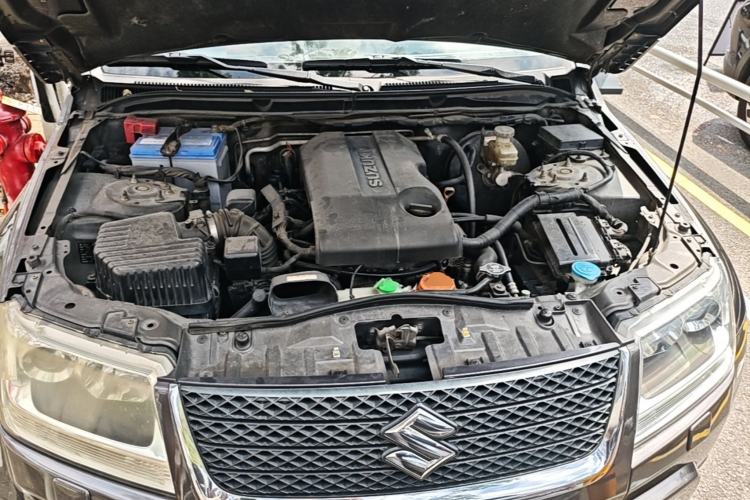 Used Suzuki Grand Vitara 2008 2.4 AT JLX-EL 5-Door Version Engine Bay