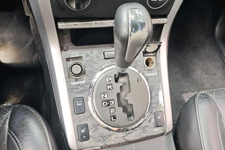 Used Suzuki Grand Vitara 2008 2.4 AT JLX-EL 5-Door Version Gear Lever