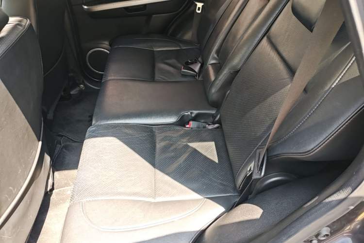 Used Suzuki Grand Vitara 2008 2.4 AT JLX-EL 5-Door Version Left Rear Seat