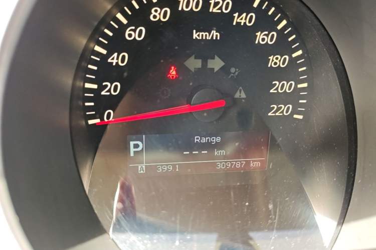 Used Suzuki Grand Vitara 2008 2.4 AT JLX-EL 5-Door Version Odometer Close Up