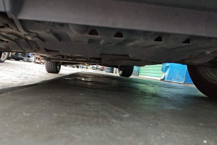 Used Suzuki Grand Vitara 2011 2.4 AT JLX-EL 5-Door Version Chassis Front