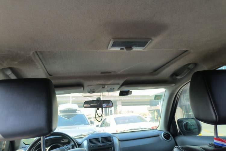 Used Suzuki Grand Vitara 2011 2.4 AT JLX-EL 5-Door Version Headliner