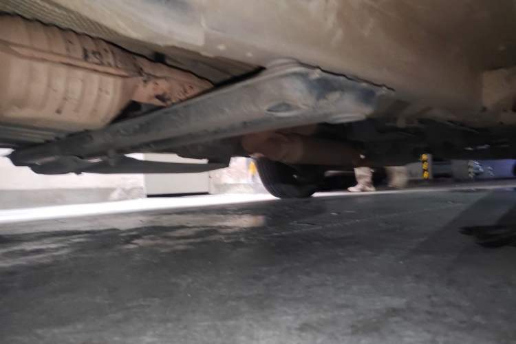 Used Suzuki Grand Vitara 2011 2.4 MT JLX-EL 5-Door Version Chassis Front Left