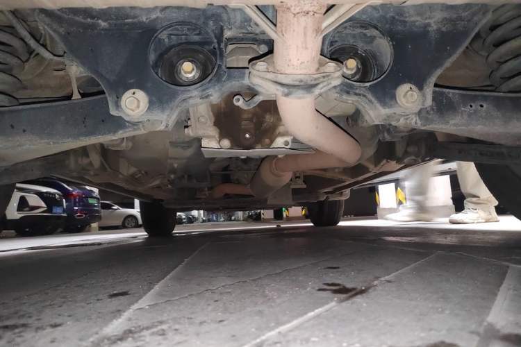 Used Suzuki Grand Vitara 2011 2.4 MT JLX-EL 5-Door Version Chassis Rear