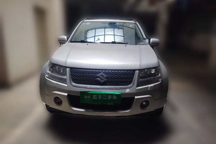 Used Suzuki Grand Vitara 2011 2.4 MT JLX-EL 5-Door Version Front
