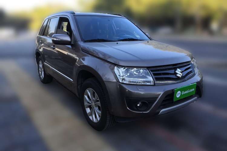 Used Suzuki Grand Vitara 2012 2.4L AT Luxury Navigation 5-Door Version Front Right 45 Deg
