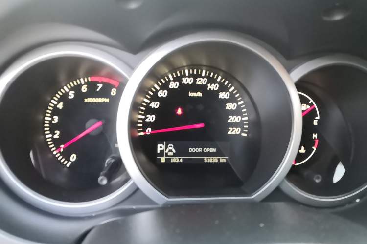 Used Suzuki Grand Vitara 2012 2.4L AT Luxury Navigation 5-Door Version Instrument Cluster