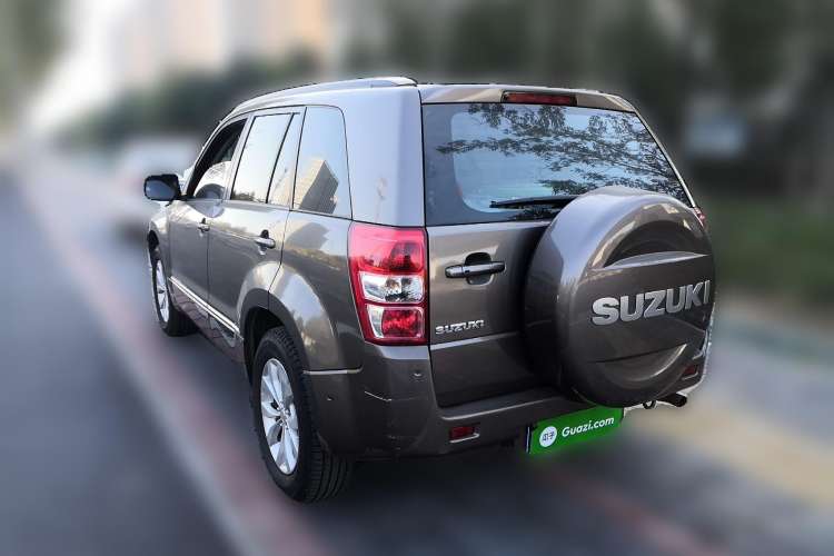 Used Suzuki Grand Vitara 2012 2.4L AT Luxury Navigation 5-Door Version Rear Left 45 Deg