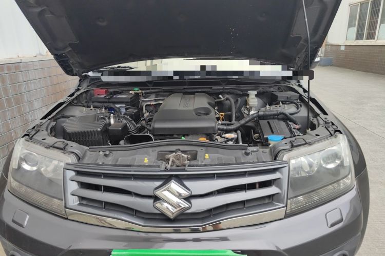Used Suzuki Grand Vitara 2012 2.4L AT Luxury Navigation 5-Door Version Engine Bay