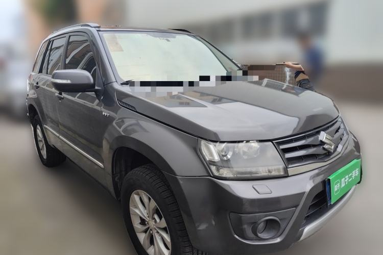 Used Suzuki Grand Vitara 2012 2.4L AT Luxury Navigation 5-Door Version Front Right 45 Deg