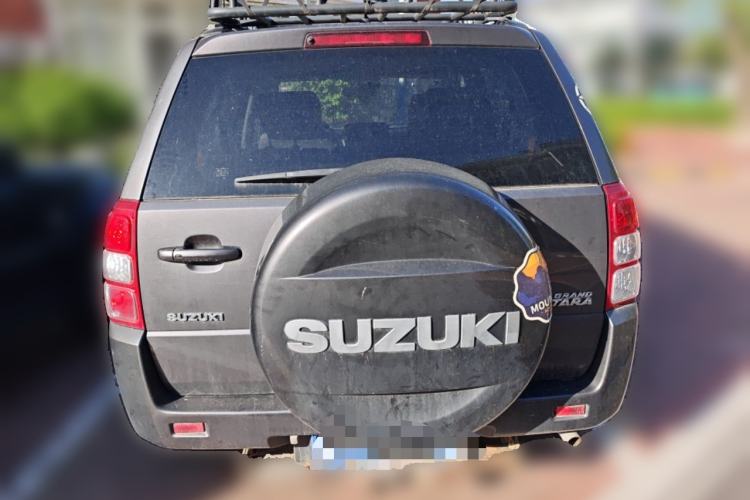 Used Suzuki Grand Vitara 2012 2.4L MT Luxury Navigation 5-Door Version Rear