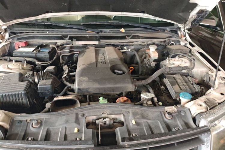 Used Suzuki Grand Vitara 2012 2.4L AT Luxury Navigation 5-Door Version Engine Bay Left
