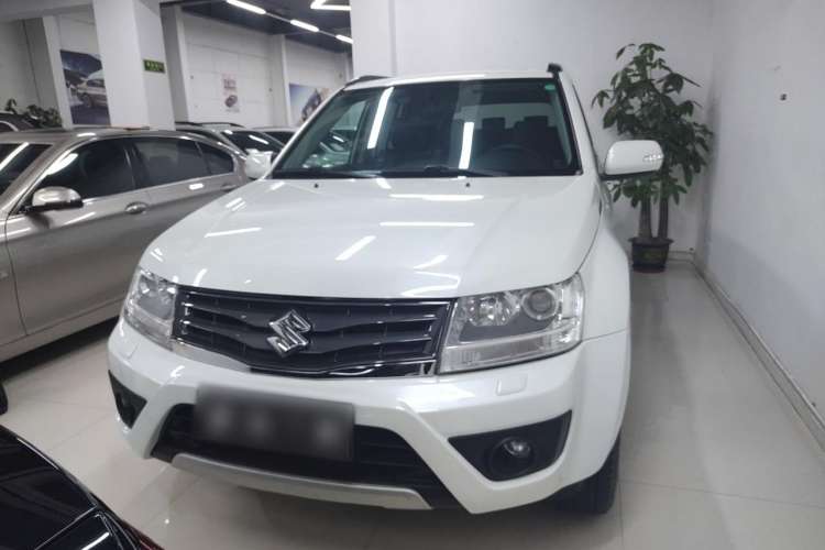 Used Suzuki Grand Vitara 2012 2.4L AT Luxury Navigation 5-Door Version Front