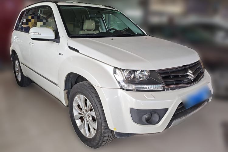 Used Suzuki Grand Vitara 2012 2.4L AT Luxury Navigation 5-Door Version Front Right 45 Deg