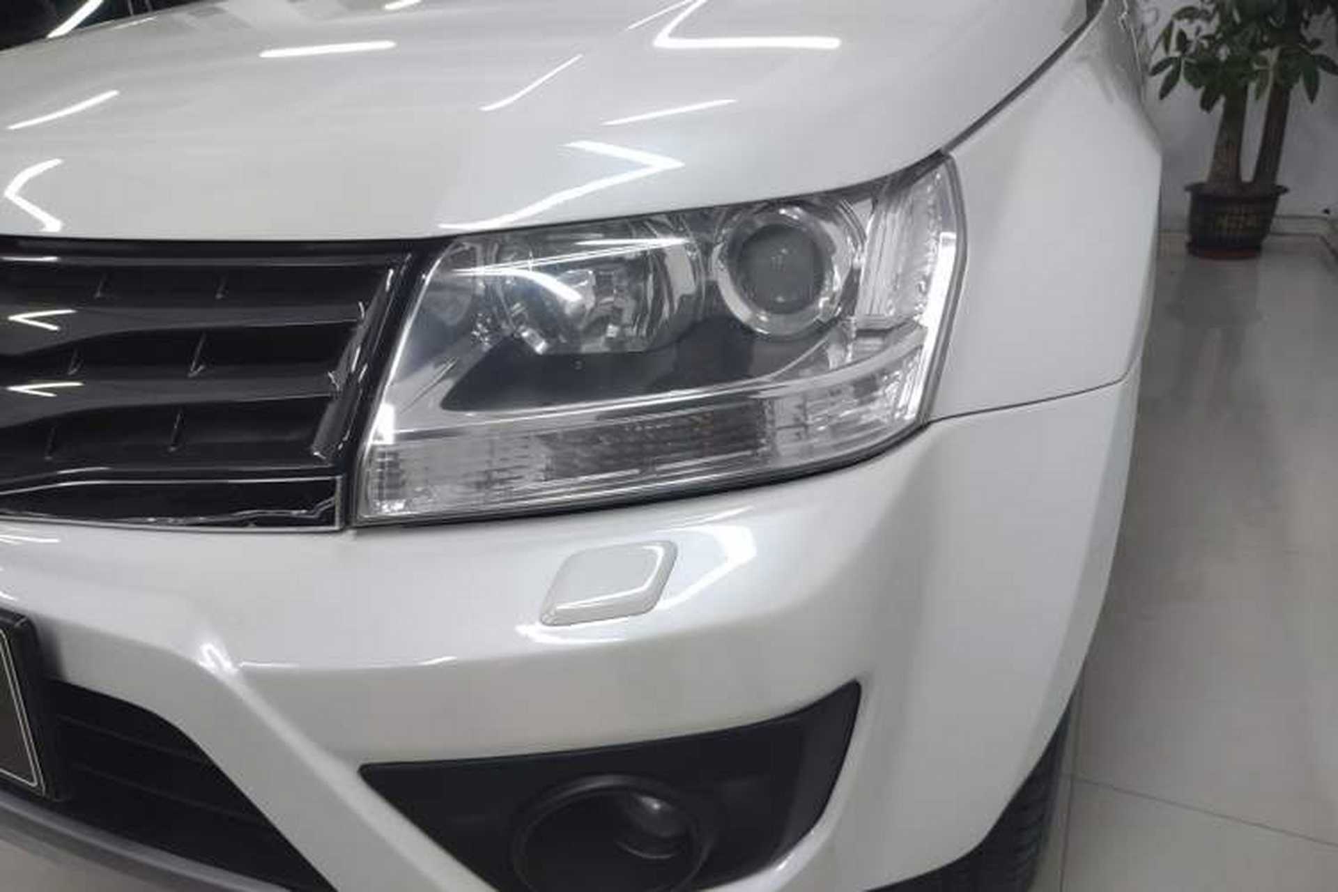 Used Suzuki Grand Vitara 2012 2.4L AT Luxury Navigation 5-Door Version Left Front Headlight