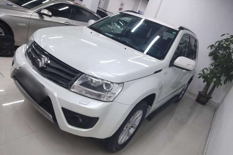 Used Suzuki Grand Vitara 2012 2.4L AT Luxury Navigation 5-Door Version Left Side